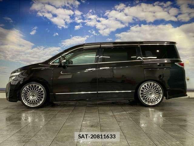Nissan ELGRAND 2011-05 7616395-19