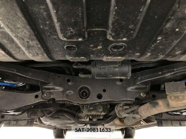 Nissan ELGRAND 2011-05 7616395-2