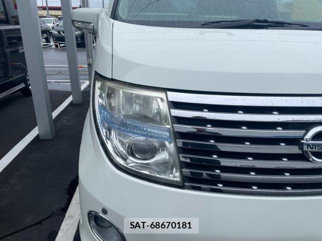 Nissan ELGRAND 2007-09 7616405-7
