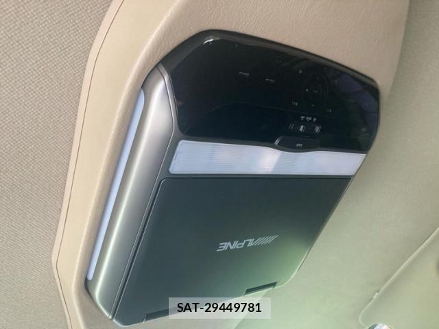 Nissan ELGRAND 2005-08 7616403-11