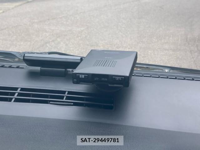 Nissan ELGRAND 2005-08 7616403-24