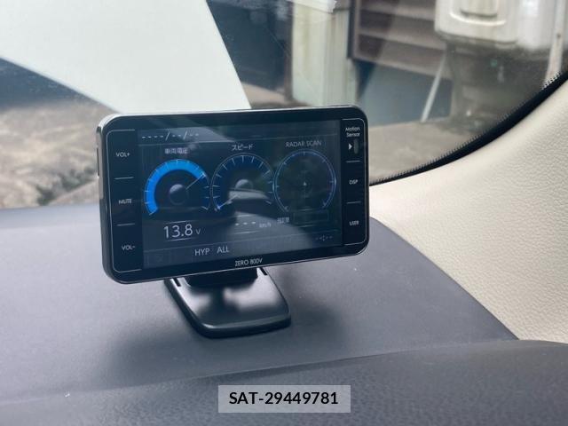 Nissan ELGRAND 2005-08 7616403-25