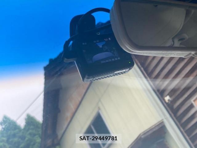 Nissan ELGRAND 2005-08 7616403-26