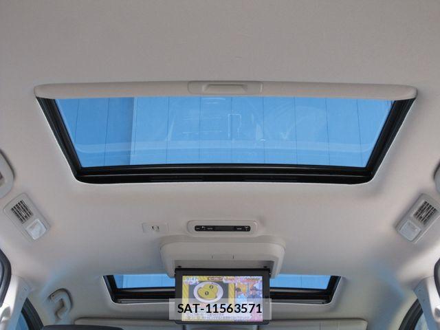 Nissan ELGRAND 2021-08 7723080-11