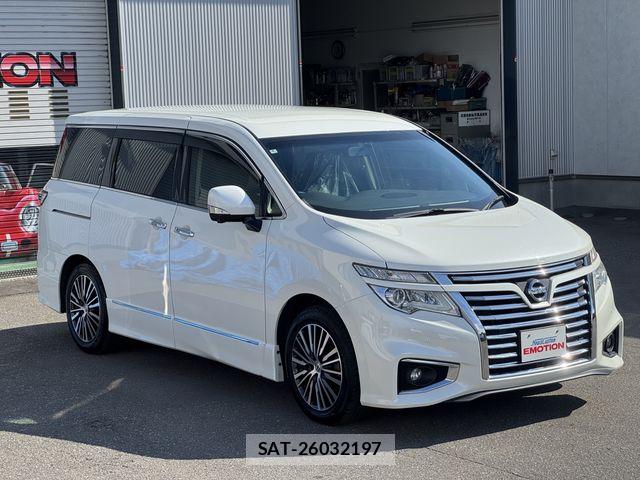 Nissan ELGRAND 2014-04 7723083-1