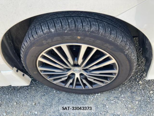 Nissan ELGRAND 2017-08 7784667-5