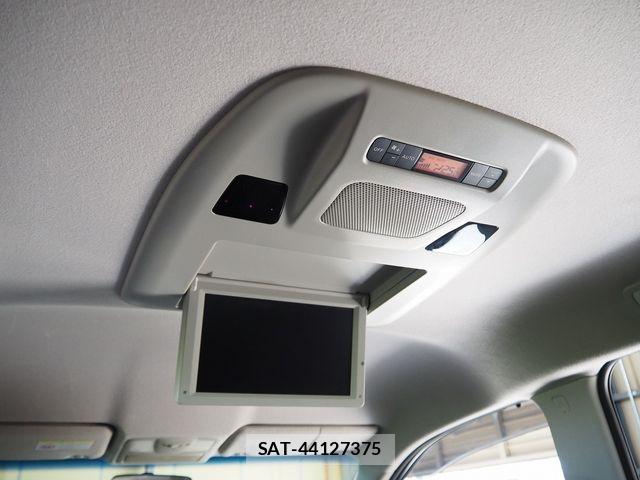 Nissan ELGRAND 2015-05 7784670-13