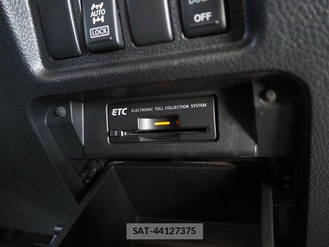 Nissan ELGRAND 2015-05 7784670-17