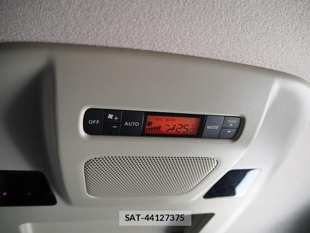 Nissan ELGRAND 2015-05 7784670-28