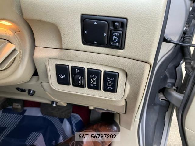 Nissan ELGRAND 2005-02 7876307-17