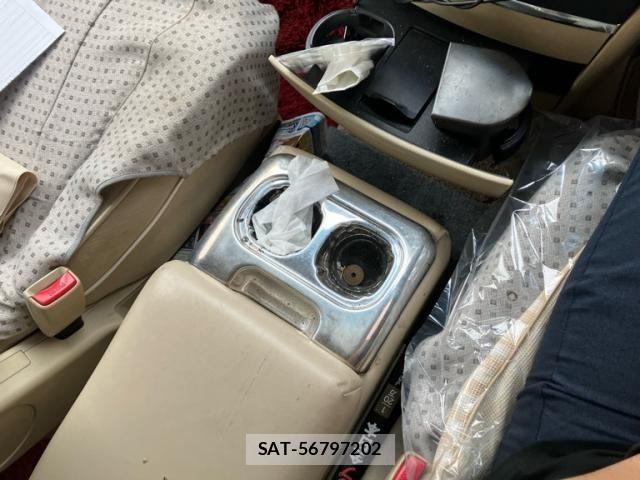 Nissan ELGRAND 2005-02 7876307-19