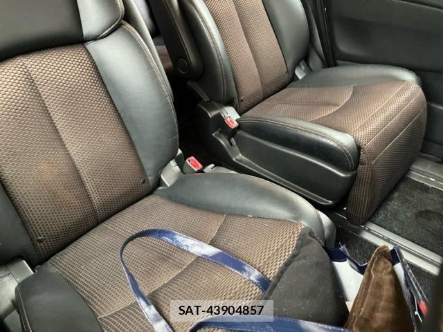 Nissan ELGRAND 2012-03 7876311-13