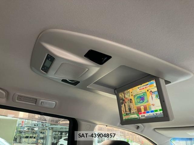 Nissan ELGRAND 2012-03 7876311-14