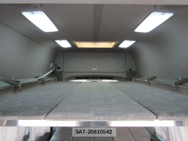 Nissan ELGRAND 2001-10 7961510-19
