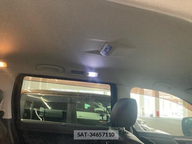 Nissan ELGRAND 2011-08 8035396-10