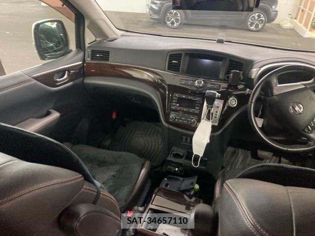 Nissan ELGRAND 2011-08 8035396-12