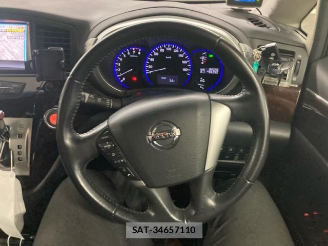 Nissan ELGRAND 2011-08 8035396-18