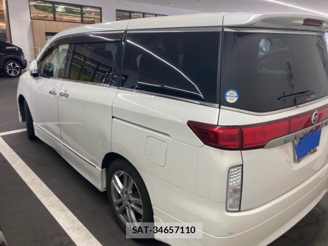 Nissan ELGRAND 2011-08 8035396-1