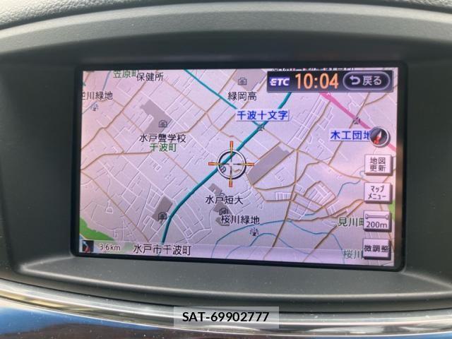 Nissan ELGRAND 2012-08 8073669-14