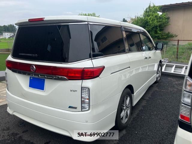 Nissan ELGRAND 2012-08 8073669-2
