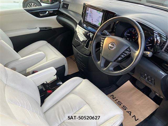 Nissan ELGRAND 2023-10 8099030-21