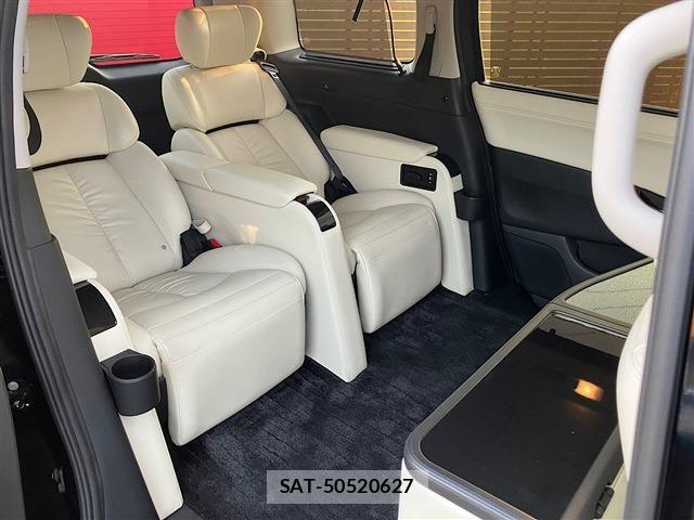 Nissan ELGRAND 2023-10 8099030-22