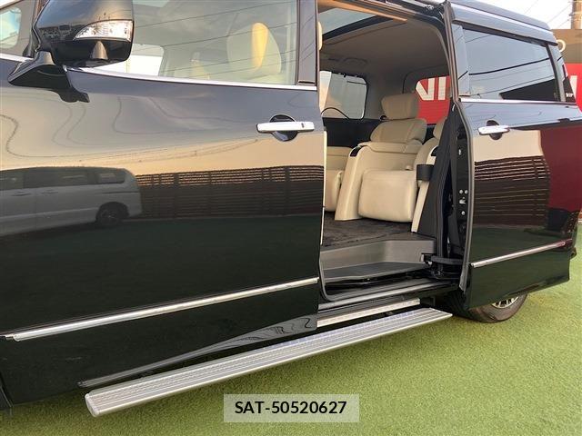 Nissan ELGRAND 2023-10 8099030-29