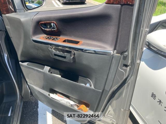 Nissan ELGRAND 2009-09 8158377-11