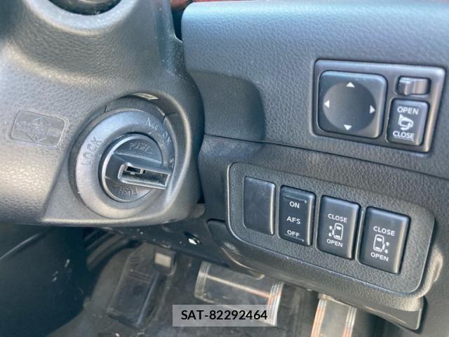 Nissan ELGRAND 2009-09 8158377-14