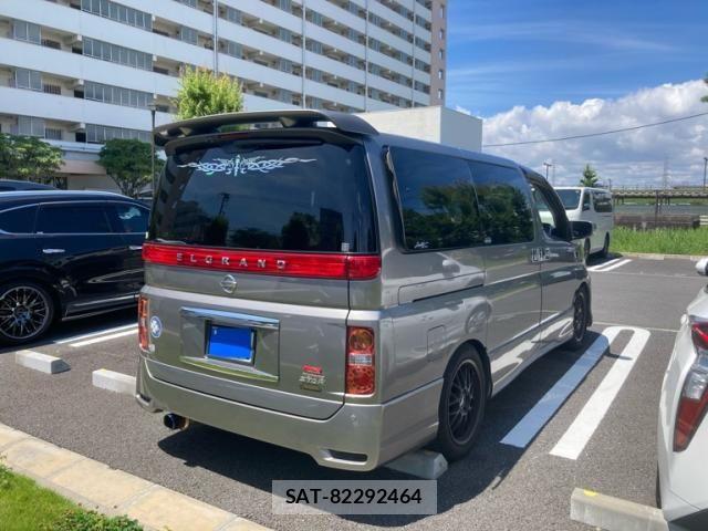 Nissan ELGRAND 2009-09 8158377-4
