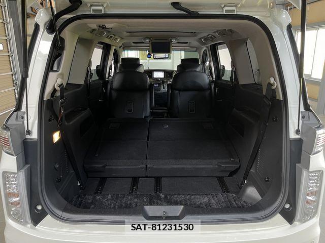 Nissan ELGRAND 2015-07 8207414-11