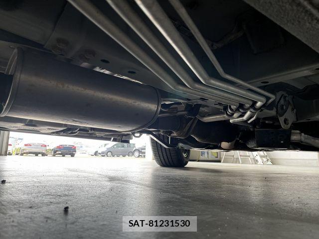 Nissan ELGRAND 2015-07 8207414-21