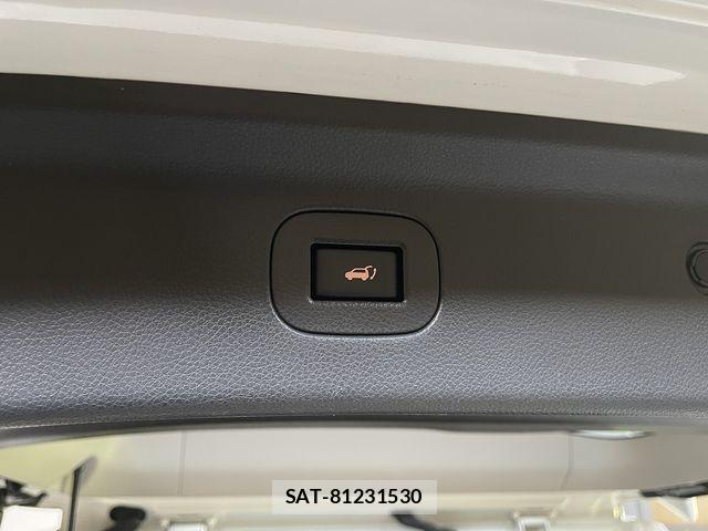 Nissan ELGRAND 2015-07 8207414-26