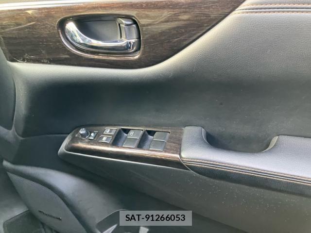 Nissan ELGRAND 2011-03 8207415-16