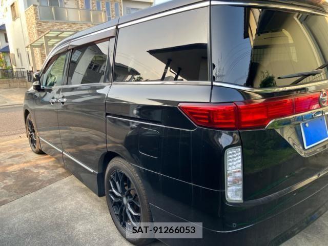 Nissan ELGRAND 2011-03 8207415-5