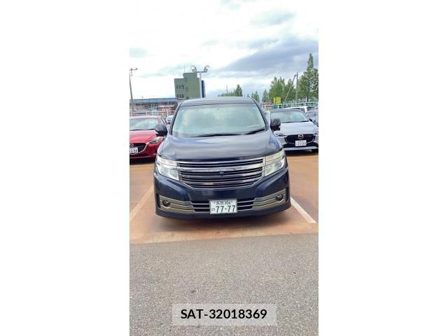 Nissan ELGRAND 2013-09 8245147-0