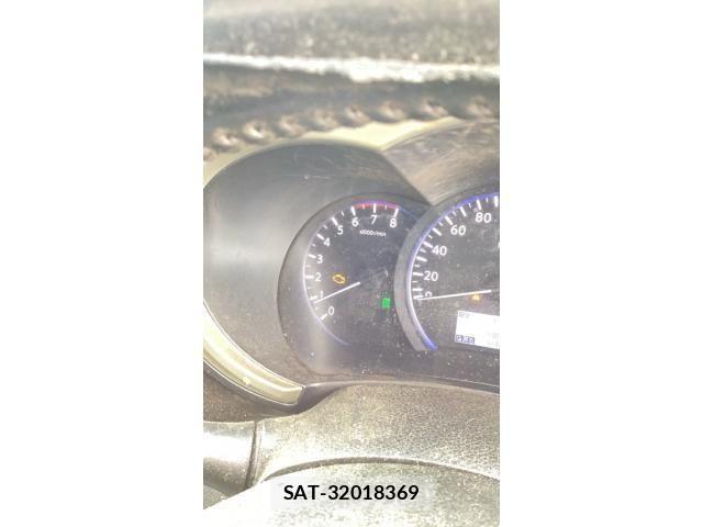 Nissan ELGRAND 2013-09 8245147-21