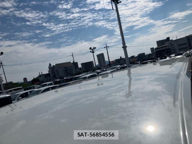 Nissan ELGRAND 2010-04 8314332-11