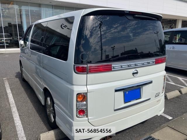 Nissan ELGRAND 2010-04 8314332-5