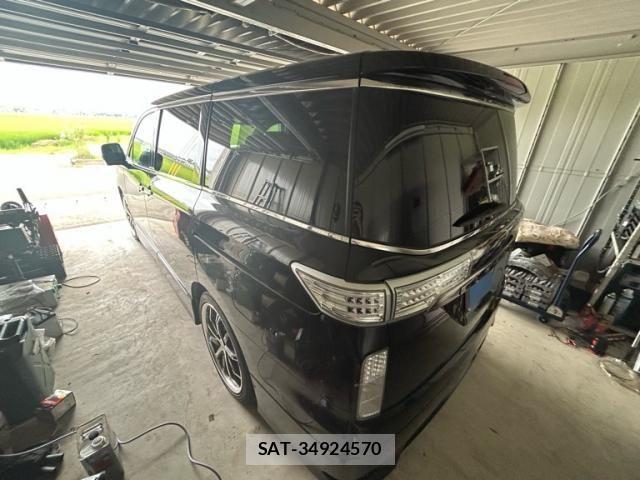 Nissan ELGRAND 2010-08 8314328-3