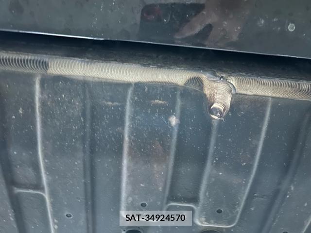 Nissan ELGRAND 2010-08 8314328-7