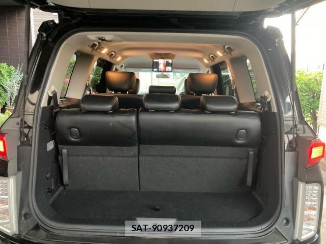 Nissan ELGRAND 2012-02 8314330-17