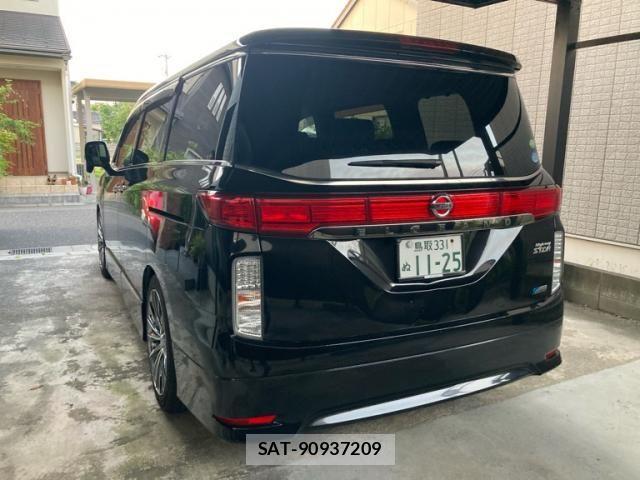 Nissan ELGRAND 2012-02 8314330-3