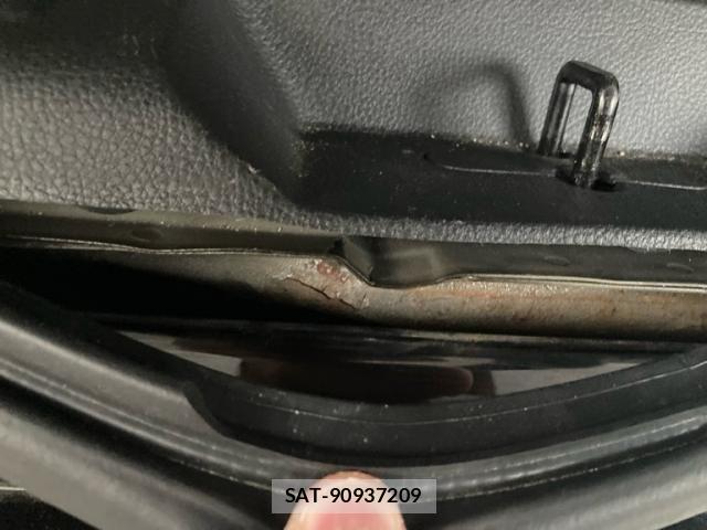 Nissan ELGRAND 2012-02 8314330-8