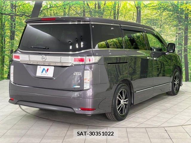 Nissan ELGRAND 2013-07 8335728-17