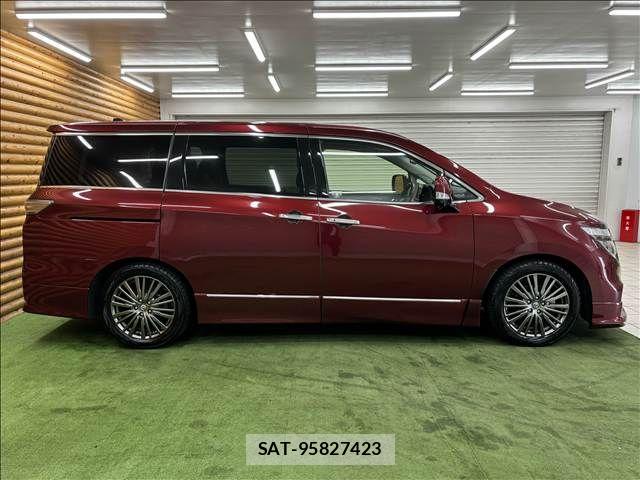 Nissan ELGRAND 2021-07 8335727-17