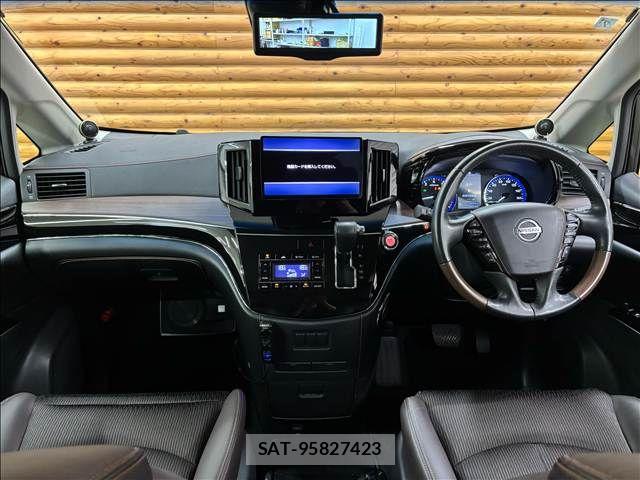 Nissan ELGRAND 2021-07 8335727-1