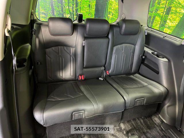 Nissan ELGRAND 2021-08 8335725-9