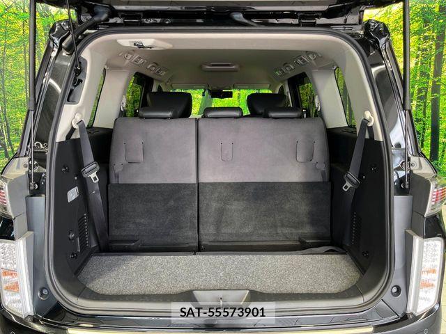 Nissan ELGRAND 2021-08 8335725-10