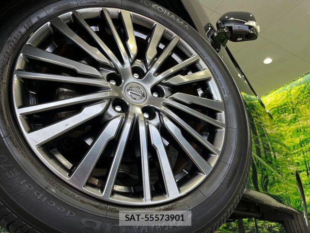 Nissan ELGRAND 2021-08 8335725-13
